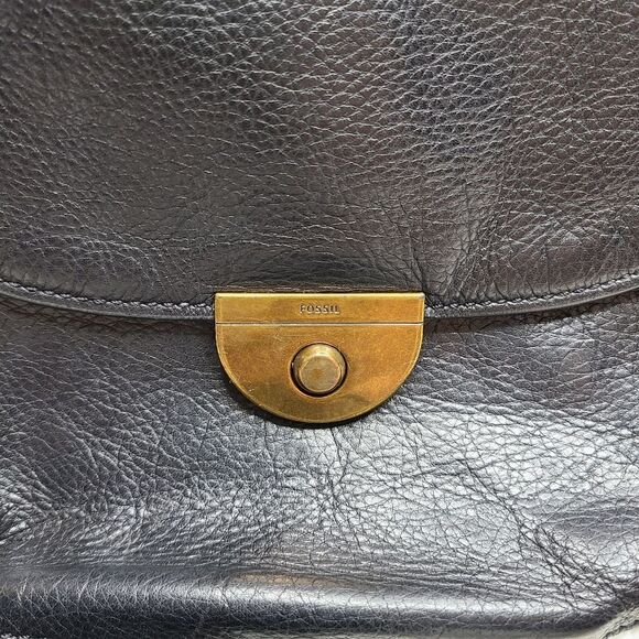Fossil Emi saddlebag Black Leather Flap Crossbody - Picture 2 of 6